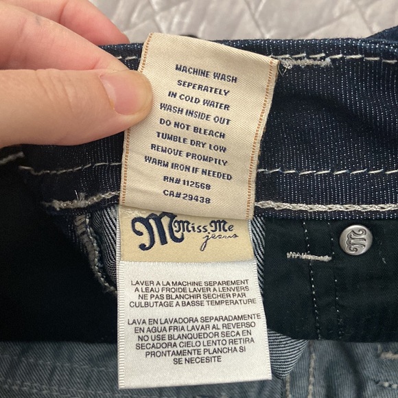 MISS ME REWORKED DENIM SHORTS SIZE 28 - Picture 9 of 10